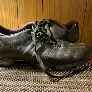 Adidas black leather Greenstar Z golf shoes